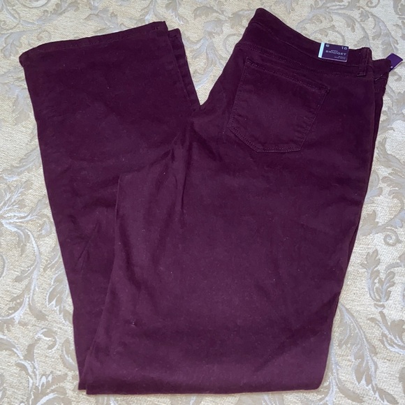 BNWT Gloria Vanderbilt Sweet Burgundy Jeans 16 - Picture 1 of 5